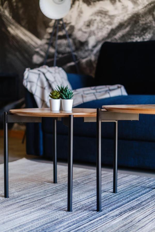 285 Apartament